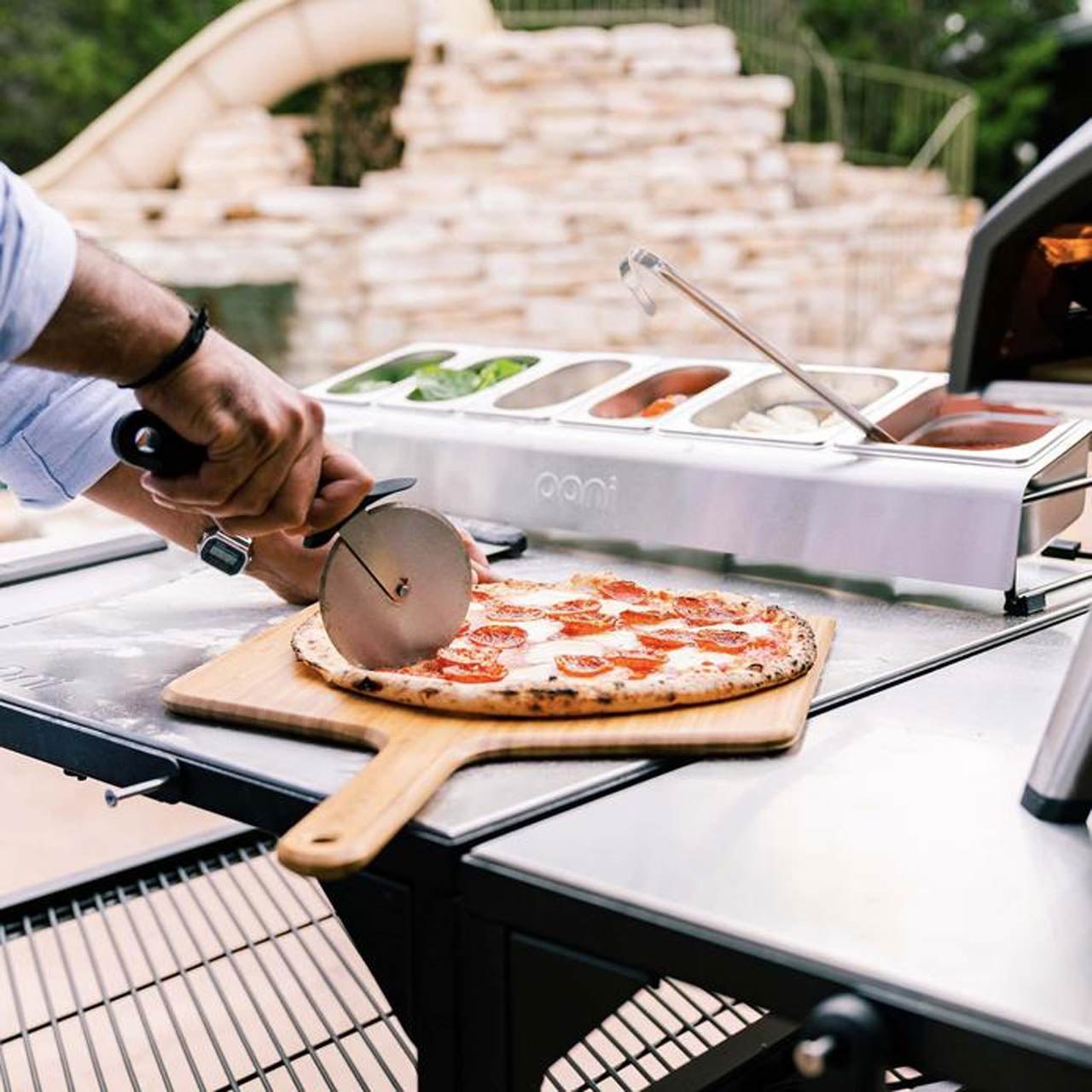 Ooni Pizzaschneider - grillstarshop.comOoni PizzaschneiderOonigrillstarshop.comUU - P066005060568341156