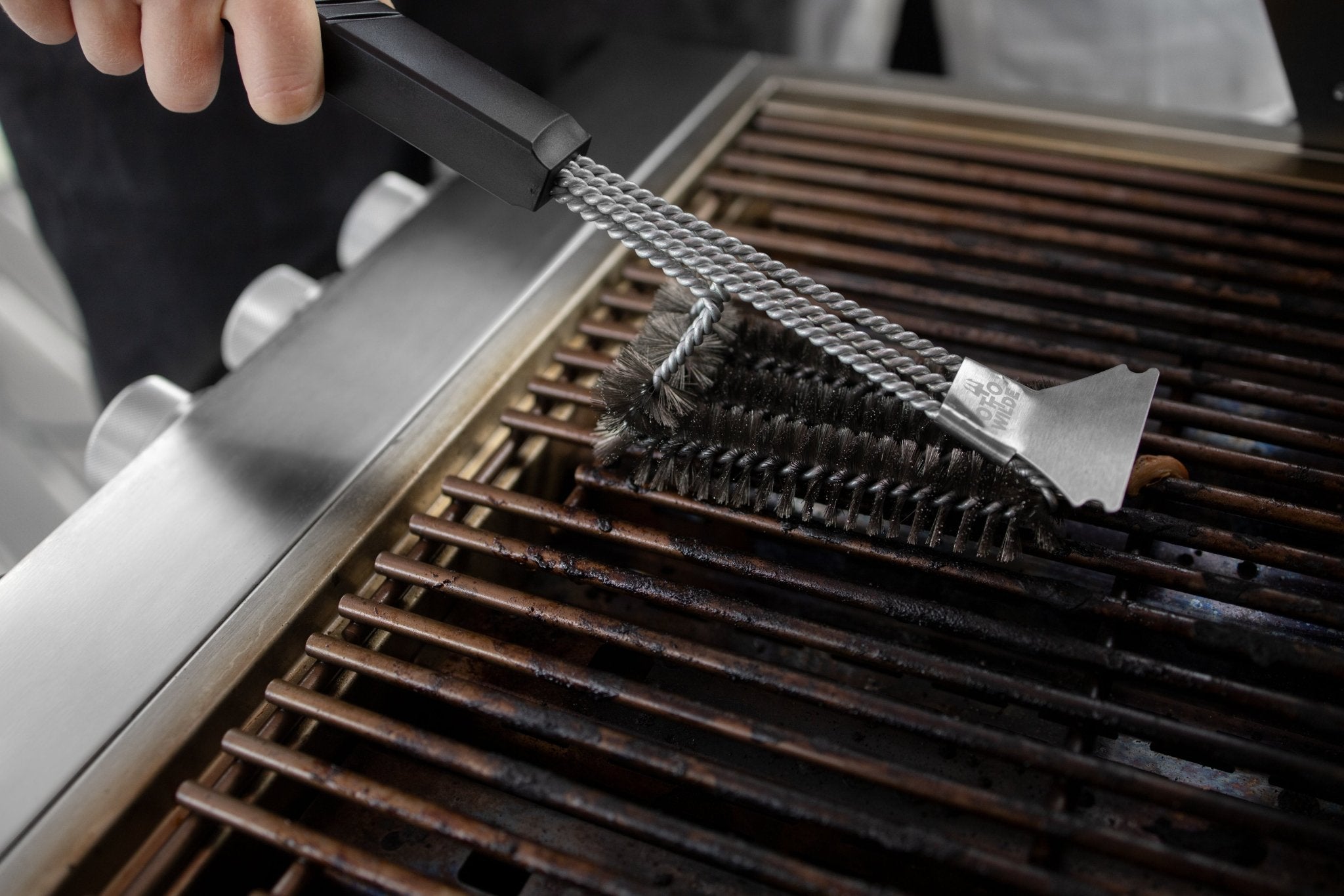 Otto Wilde Grillbürste, Edelstahl - grillstarshop.comOtto Wilde Grillbürste, EdelstahlOtto Wildegrillstarshop.com4200524260630450781