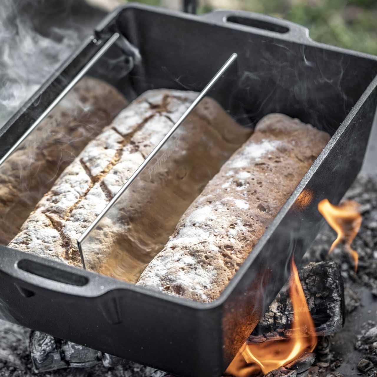 Petromax Edelstahl - Baguetteblech für Kastenform - grillstarshop.comPetromax Edelstahl - Baguetteblech für KastenformPetromaxgrillstarshop.comk - bag4250435770122