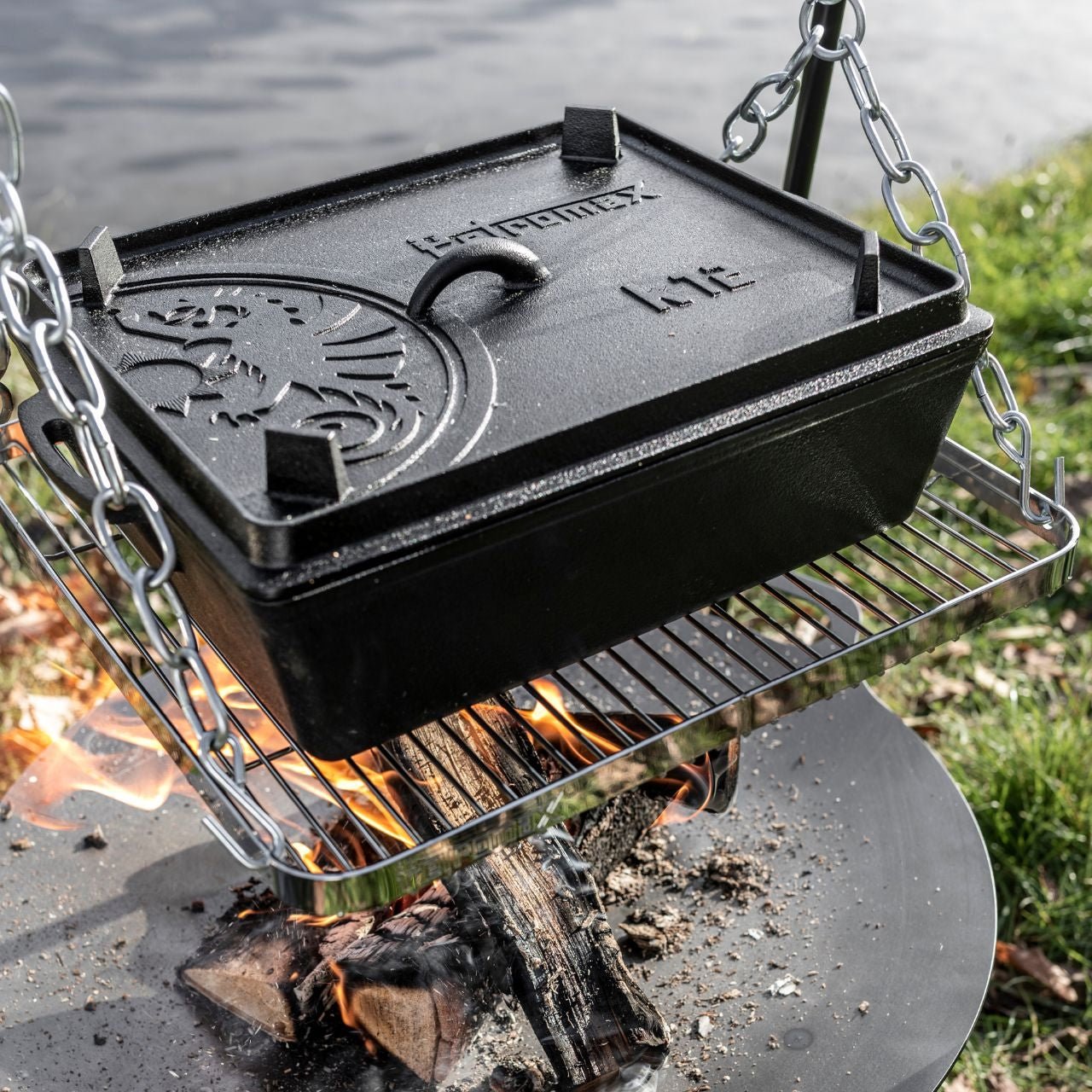Petromax Kastenform mit Deckel, k12 - grillstarshop.comPetromax Kastenform mit Deckel, k12Petromaxgrillstarshop.comptk124250435770900