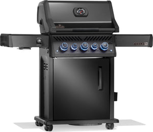 Phantom, Rogue PRO - S 425, mit Edelstahl Rosten, Mattschwarz - grillstarshop.comPhantom, Rogue PRO - S 425, mit Edelstahl Rosten, MattschwarzNapoleongrillstarshop.comRPS425RSIBPK - 2 - DE - PHM0629162152503