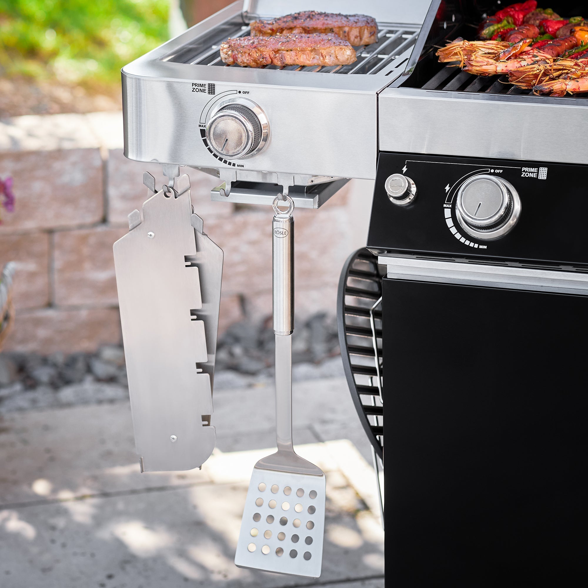 Rösle Gasgrill BBQ - Station VIDERO G6 - S Vario+ schwarz 50 mbar - grillstarshop.comRösle Gasgrill BBQ - Station VIDERO G6 - S Vario+ schwarz 50 mbarRöslegrillstarshop.com255274004293255273