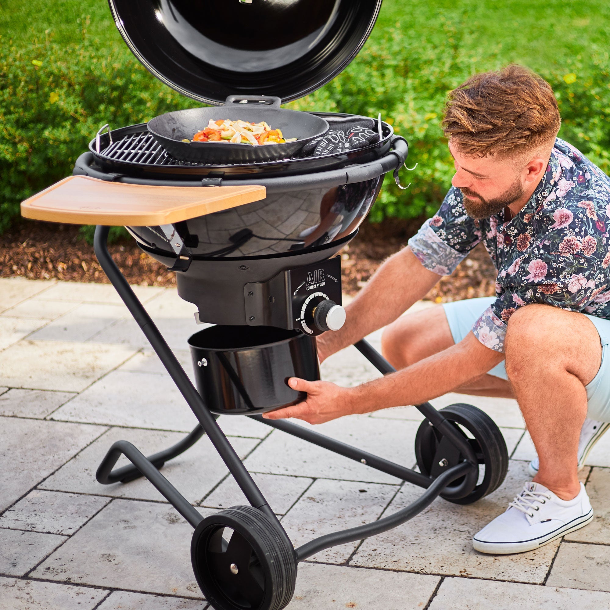 Rösle Holzkohle Kugelgrill No.1 F60 AIR PRO Vario+ - grillstarshop.comRösle Holzkohle Kugelgrill No.1 F60 AIR PRO Vario+Röslegrillstarshop.com255904004293255907