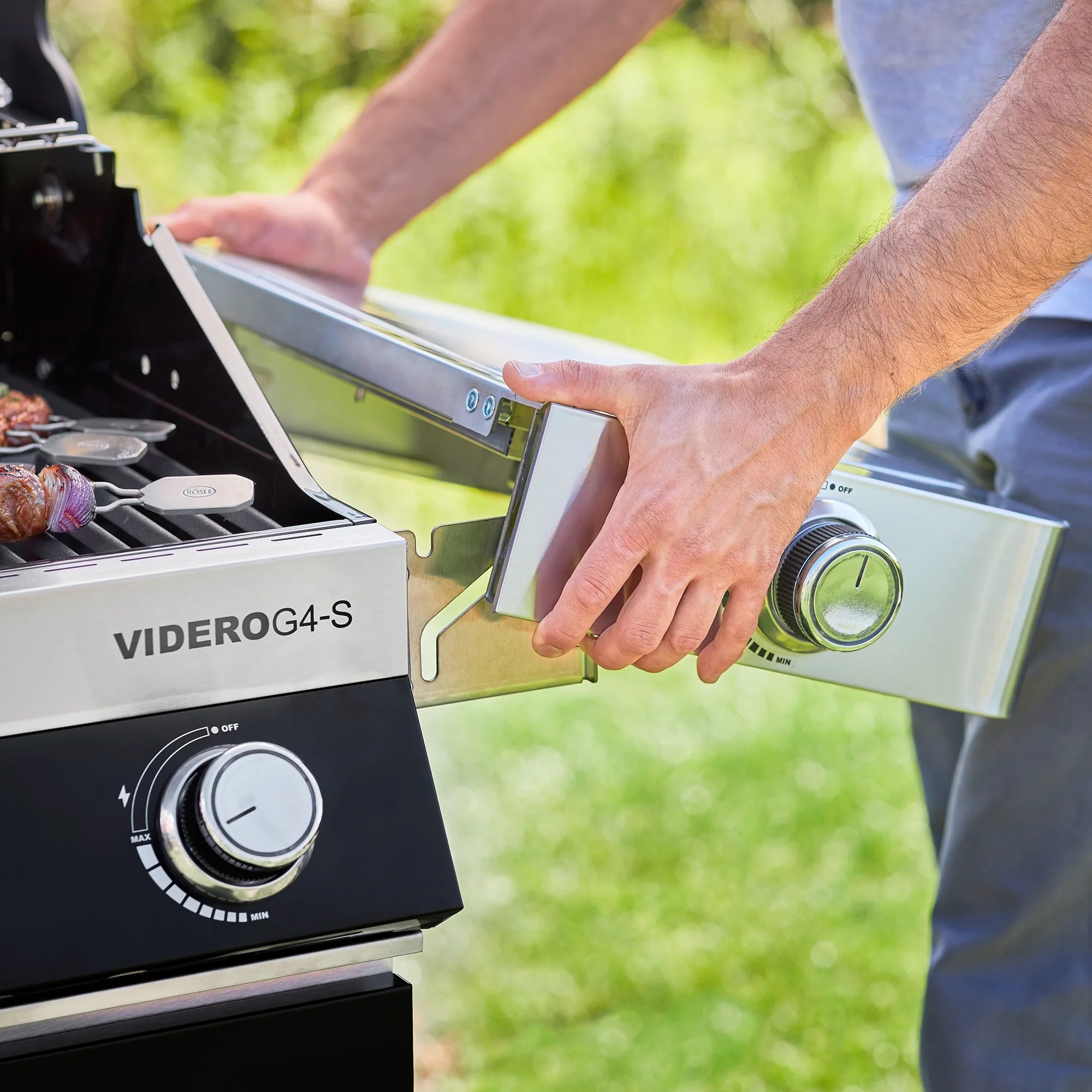 Rösle Videro G4 - S Vario+ 50mbar Schwarz | NEUSTES Modell - grillstarshop.comRösle Videro G4 - S Vario+ 50mbar Schwarz | NEUSTES ModellRöslegrillstarshop.com255244004293255242