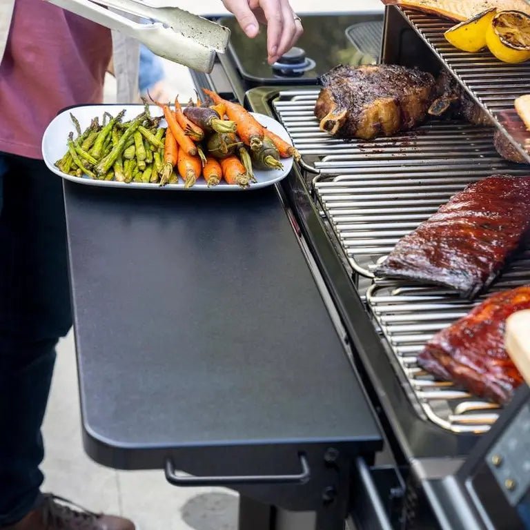 Traeger P.A.L. Pop - And - Lock® klappbare Frontablage XL - grillstarshop.comTraeger P.A.L. Pop - And - Lock® klappbare Frontablage XLGrillzubehörTraegergrillstarshop.com