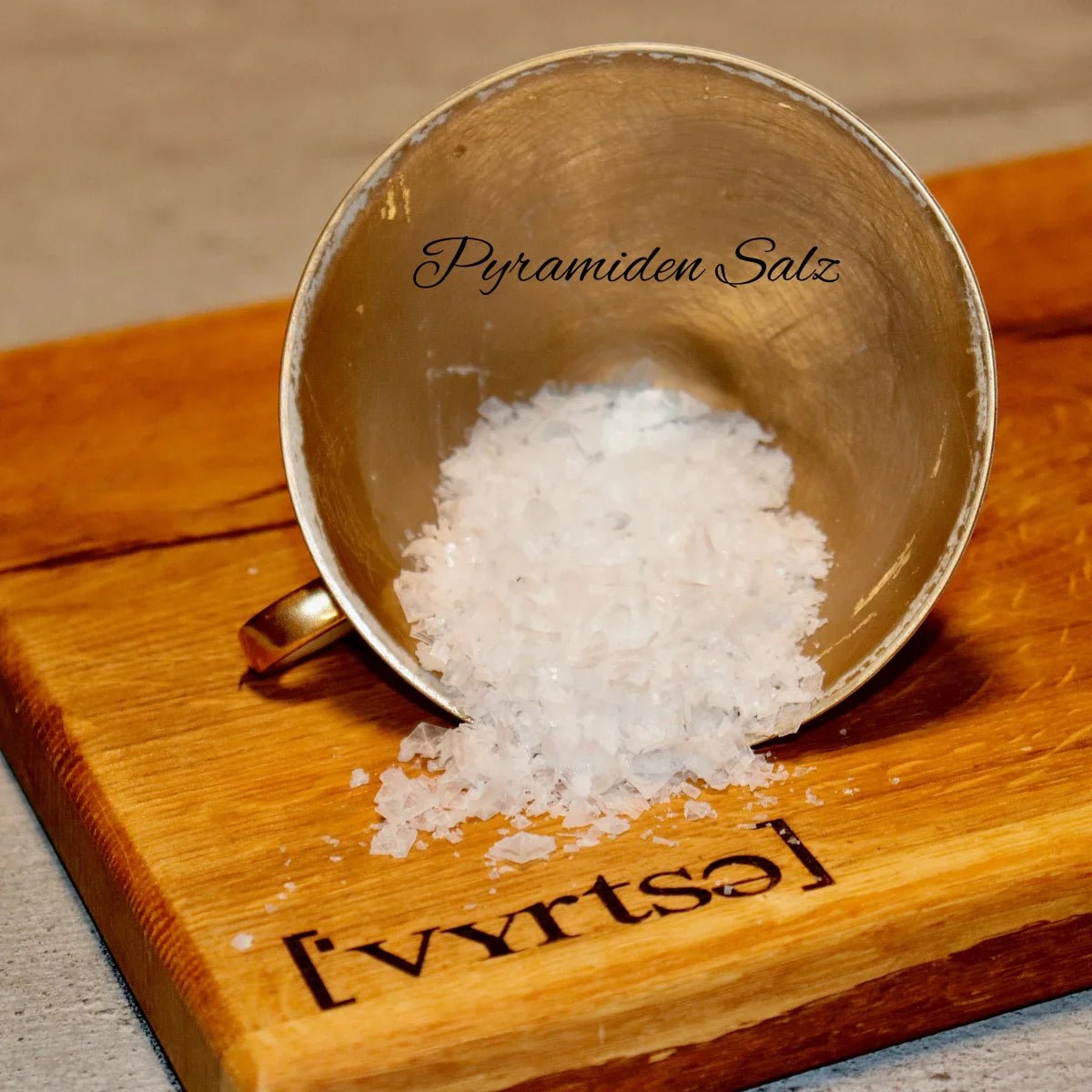 ['Vyrtse] Griechisches Pyramidensalz, 80g - grillstarshop.com['Vyrtse] Griechisches Pyramidensalz, 80gLebensmittel['Vyrtse]grillstarshop.com