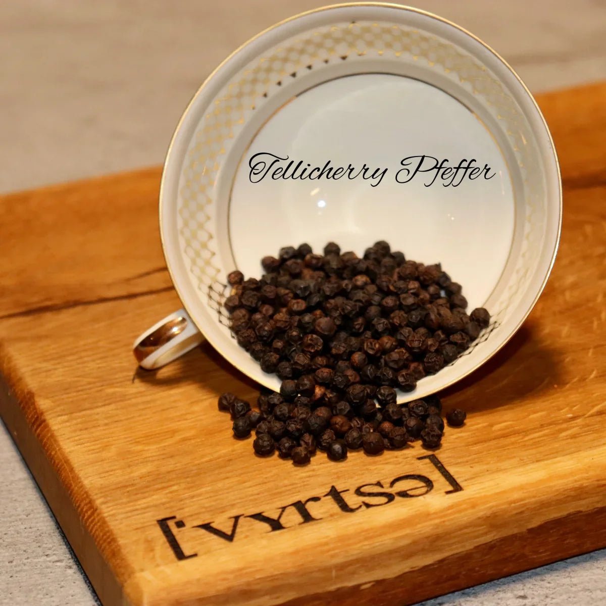 ['Vyrtse] Tellicherry Pfeffer ganz, 75g - grillstarshop.com['Vyrtse] Tellicherry Pfeffer ganz, 75gLebensmittel['Vyrtse]grillstarshop.com