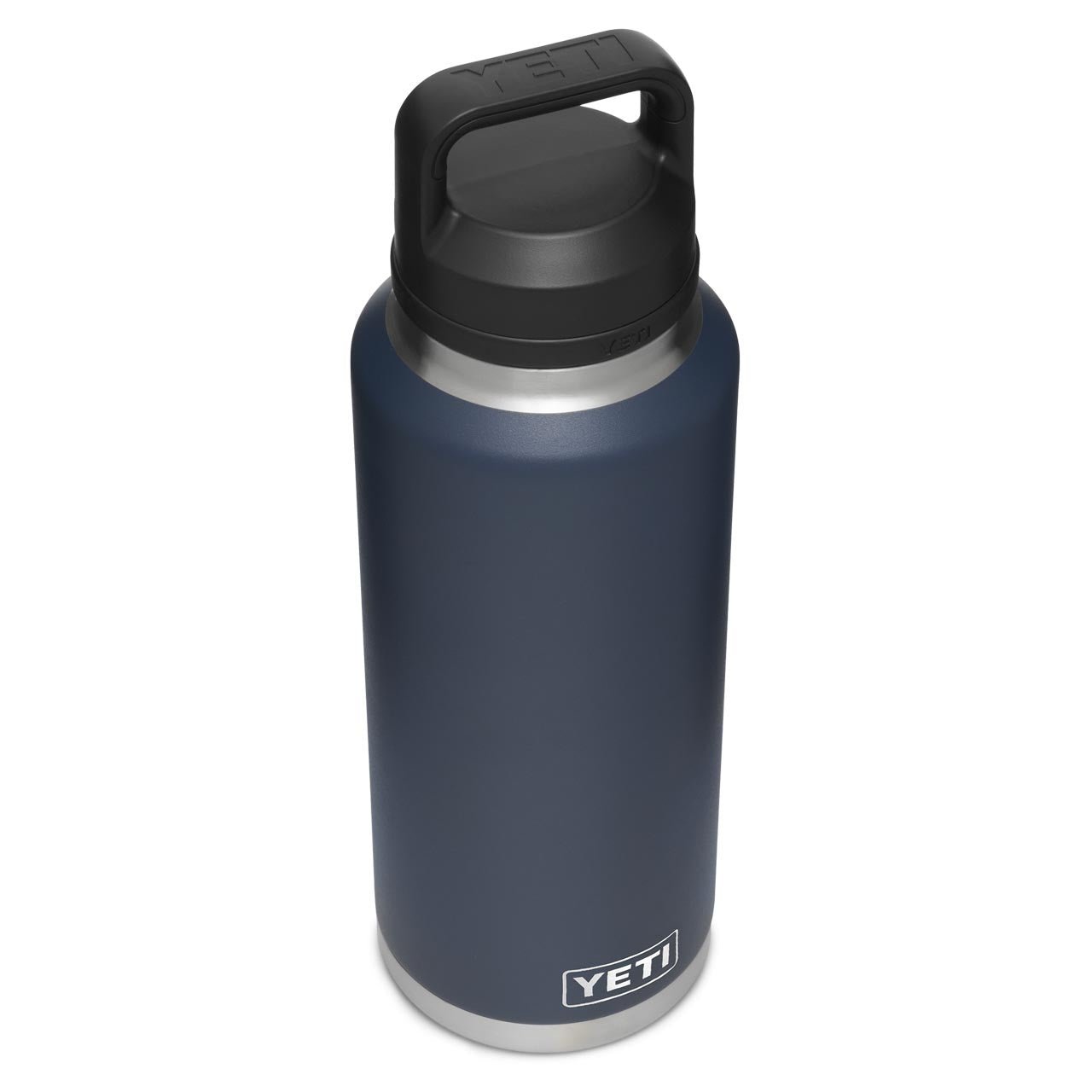 YETI Rambler Bottle Chug, 1,4 Liter, Navy - grillstarshop.comYETI Rambler Bottle Chug, 1,4 Liter, NavyYETIgrillstarshop.com