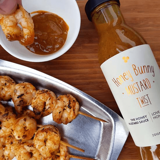 Zooze Honey Bunny Mustard Twist - Honig Senf Sauce, 280ml - grillstarshop.comZooze Honey Bunny Mustard Twist - Honig Senf Sauce, 280mlZoozegrillstarshop.com